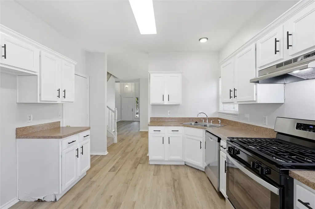2843 Meadow Way Lane Dallas TX 75228