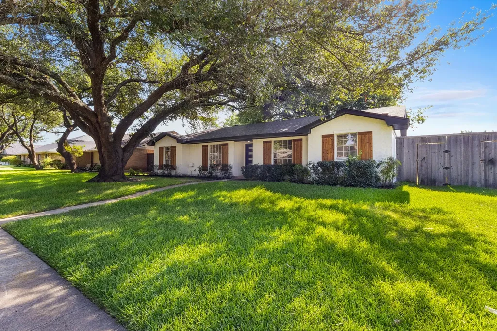 1509 Reston Drive Richardson TX 75081