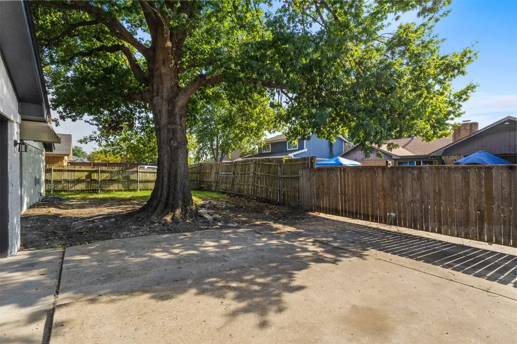 1509 Reston Drive Richardson TX 75081