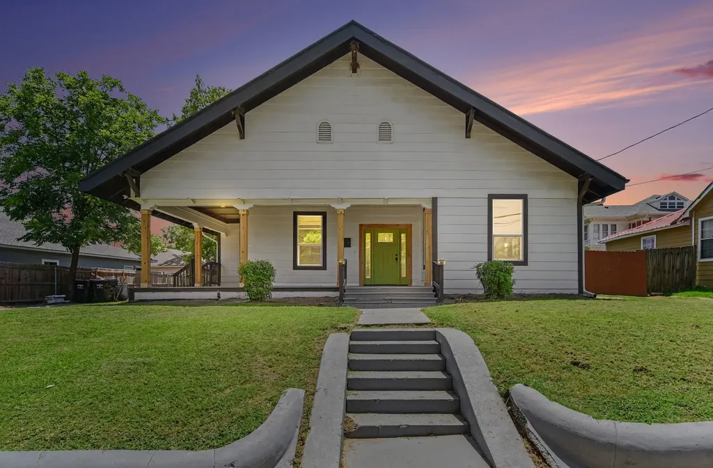 2611 Bourland Street Greenville TX 75401