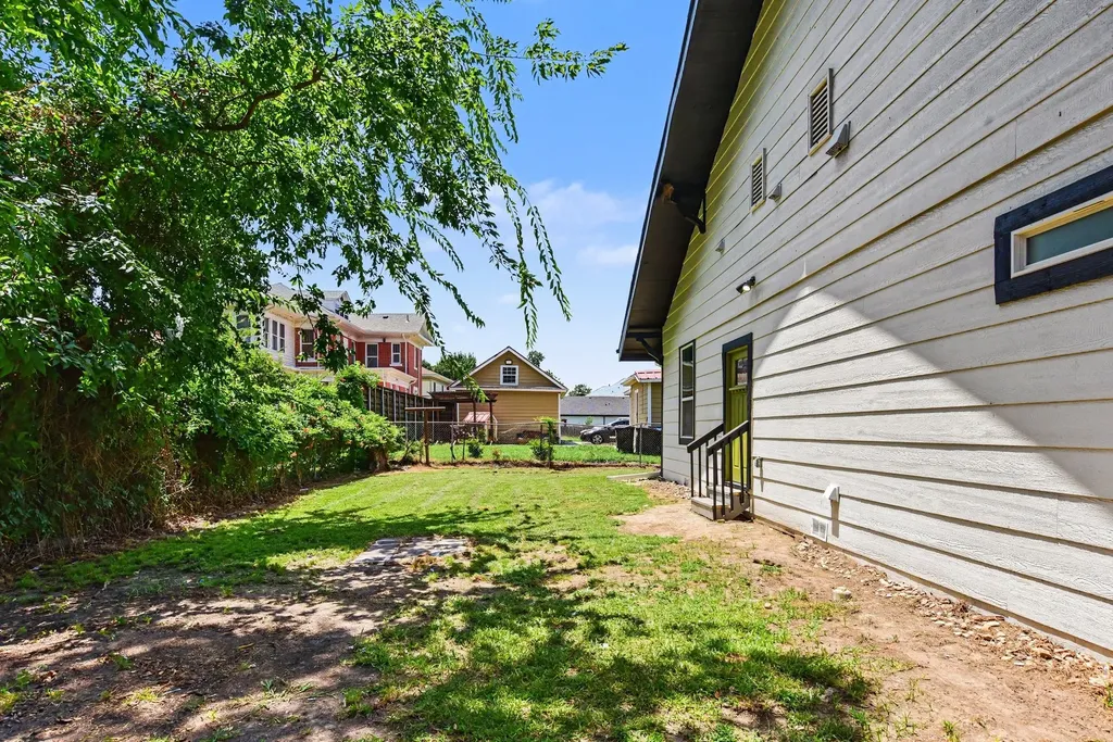 2611 Bourland Street Greenville TX 75401