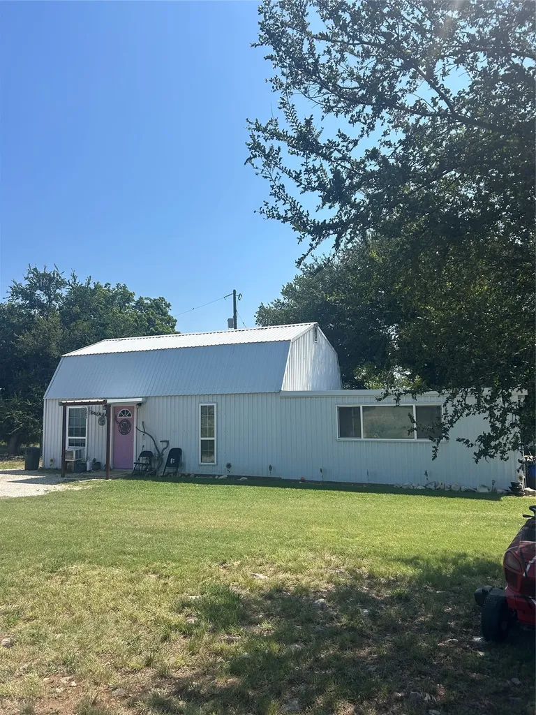 213 Private Road 1743b Clifton TX 76634