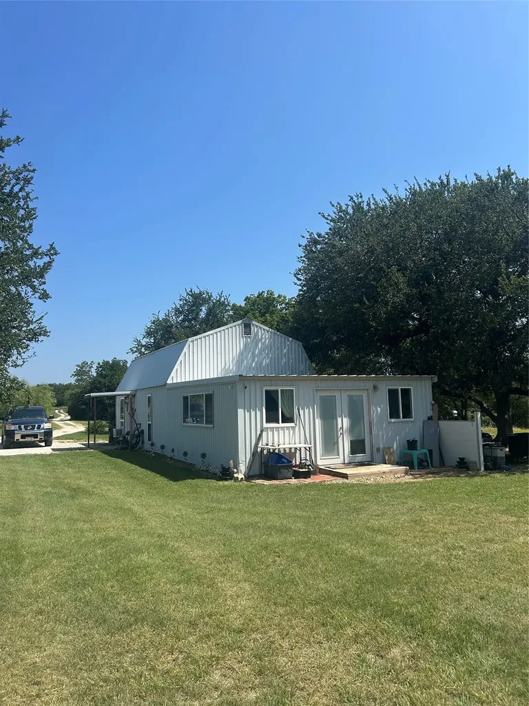 213 Private Road 1743b Clifton TX 76634