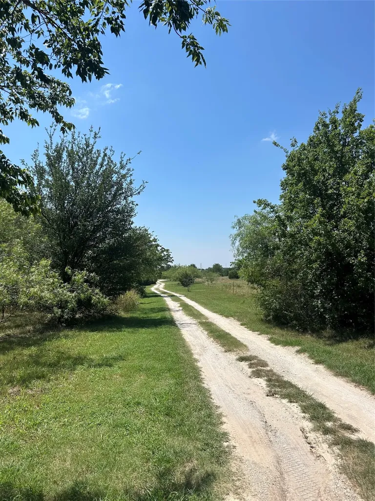 213 Private Road 1743b Clifton TX 76634