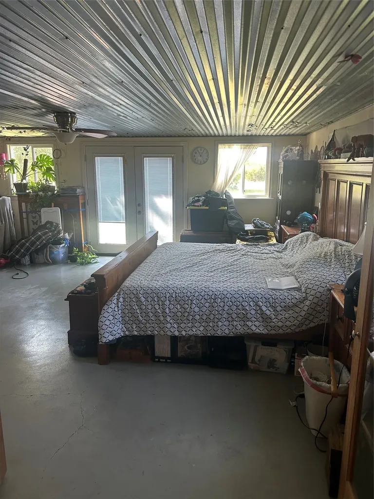 213 Private Road 1743b Clifton TX 76634