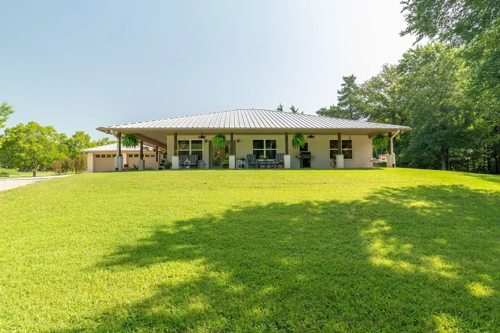551 County Road 2607 Bonham TX 75418