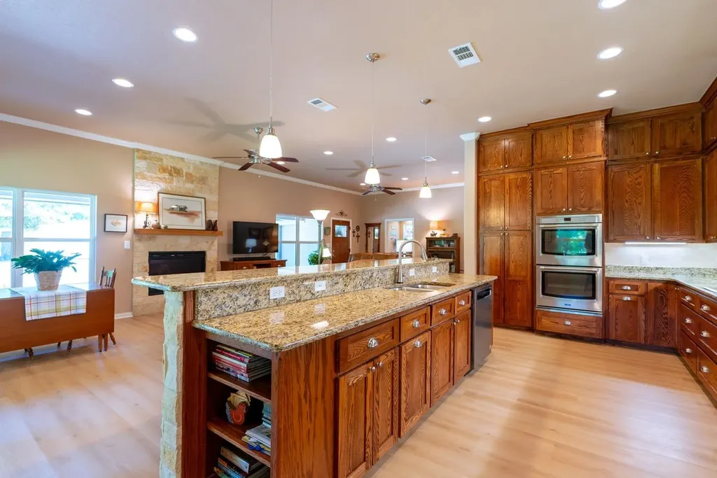 551 County Road 2607 Bonham TX 75418