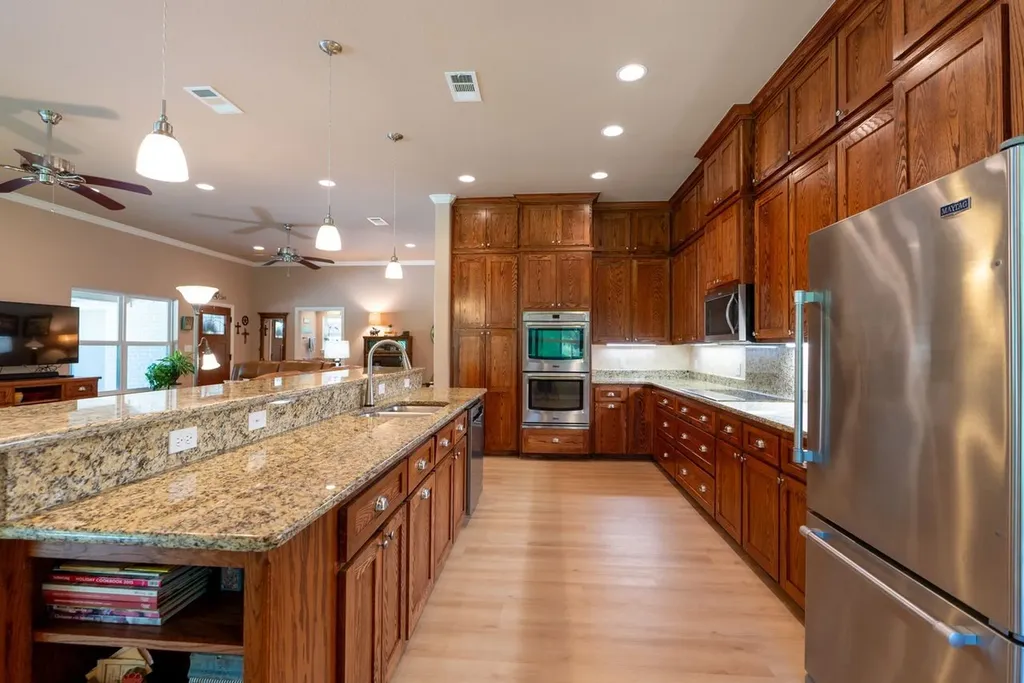 551 County Road 2607 Bonham TX 75418