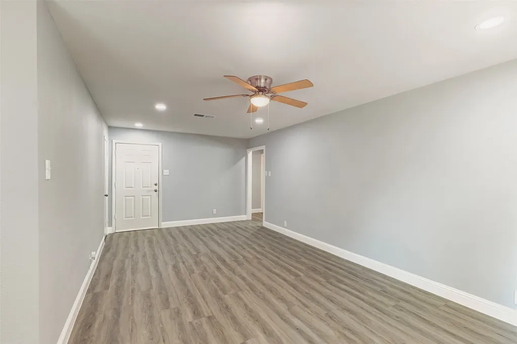11412 Small Drive Balch Springs TX 75180