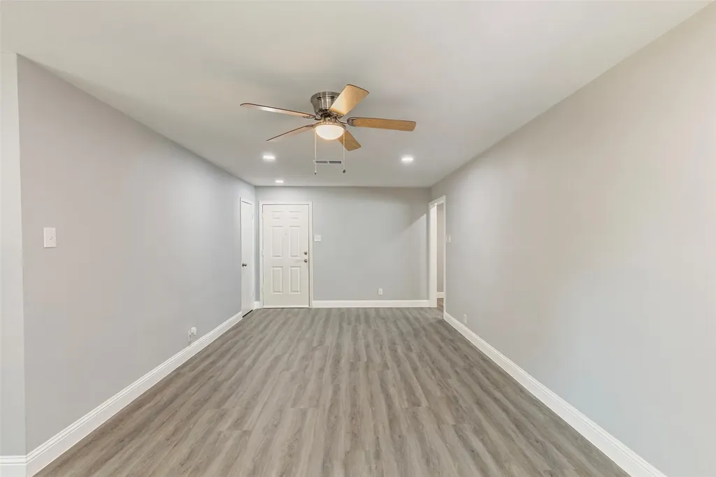 11412 Small Drive Balch Springs TX 75180