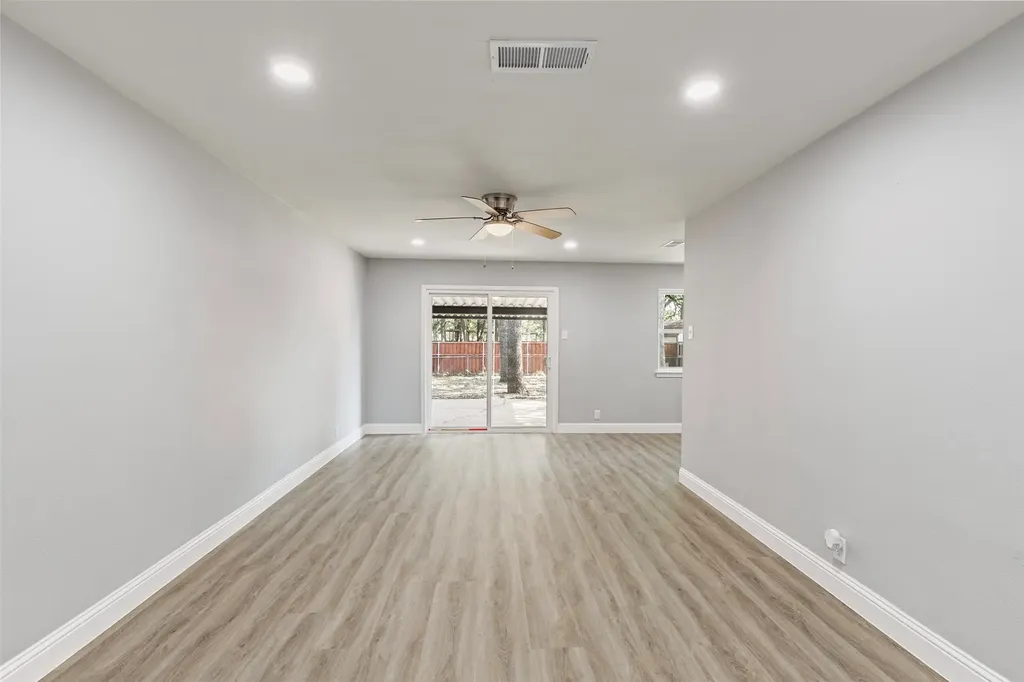 11412 Small Drive Balch Springs TX 75180