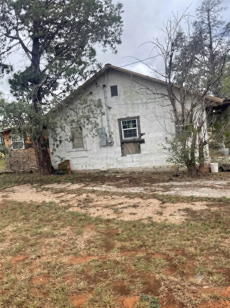503 W Louisiana Avenue Sweetwater TX 79556