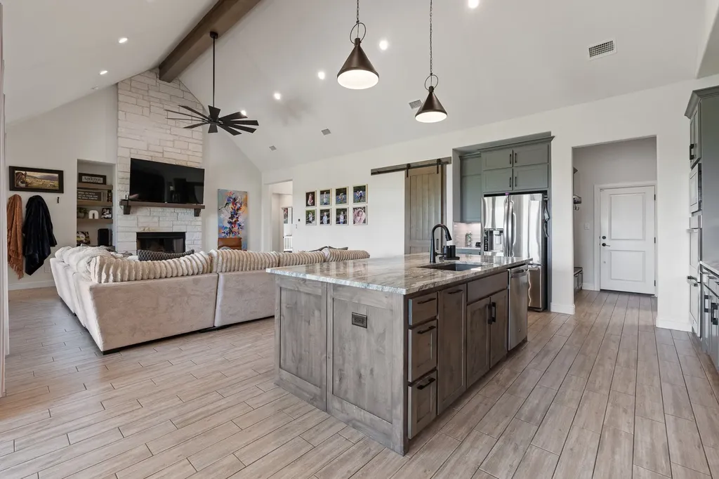 6048 Bella Terra Lane Godley TX 76044