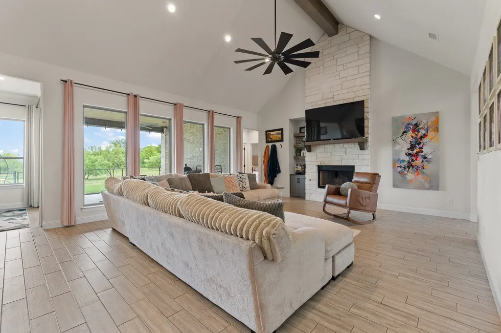 6048 Bella Terra Lane Godley TX 76044