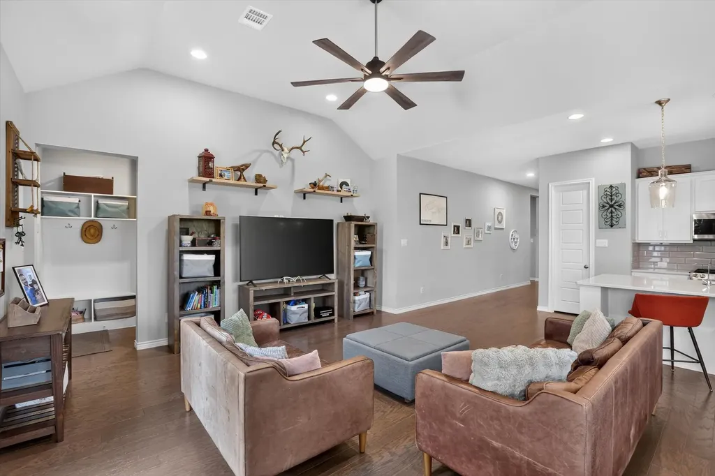 5801 Aton Avenue Westworth Village TX 76114