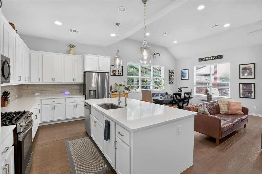 5801 Aton Avenue Westworth Village TX 76114