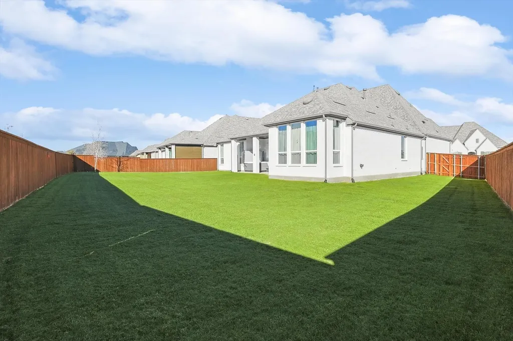 2017 Compton Court Celina TX 75009