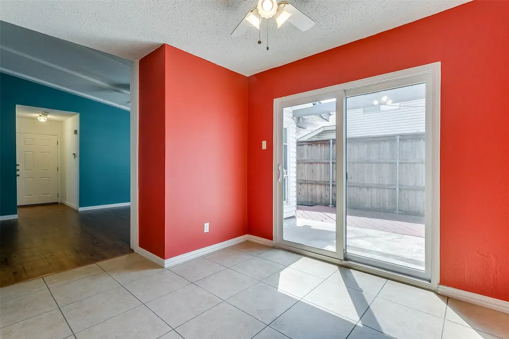 2651 Via Los Altos Carrollton TX 75006