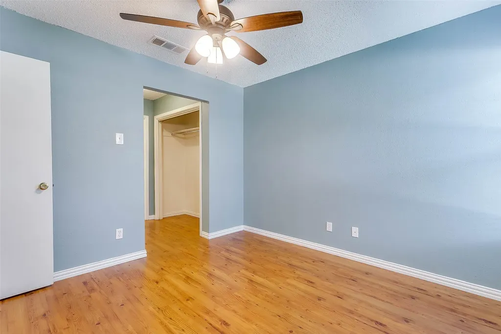 2651 Via Los Altos Carrollton TX 75006