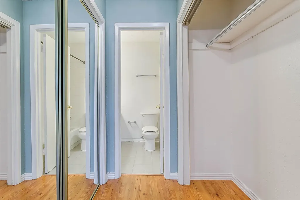 2651 Via Los Altos Carrollton TX 75006