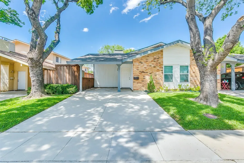 2651 Via Los Altos Carrollton TX 75006
