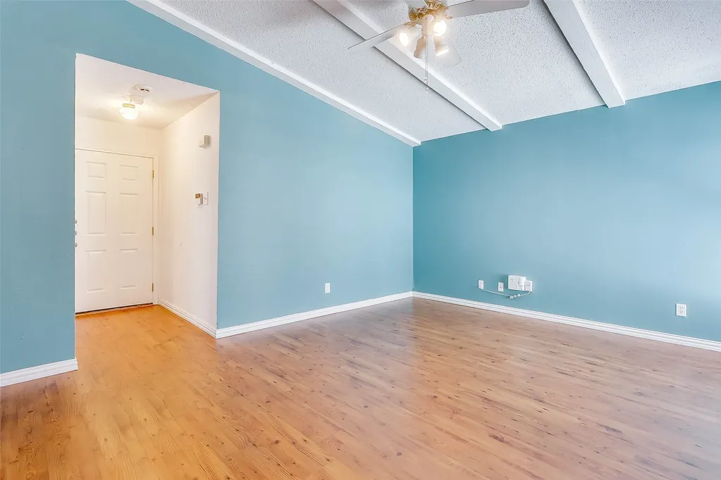 2651 Via Los Altos Carrollton TX 75006