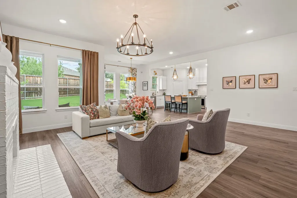 602 Sterling Drive Benbrook TX 76126