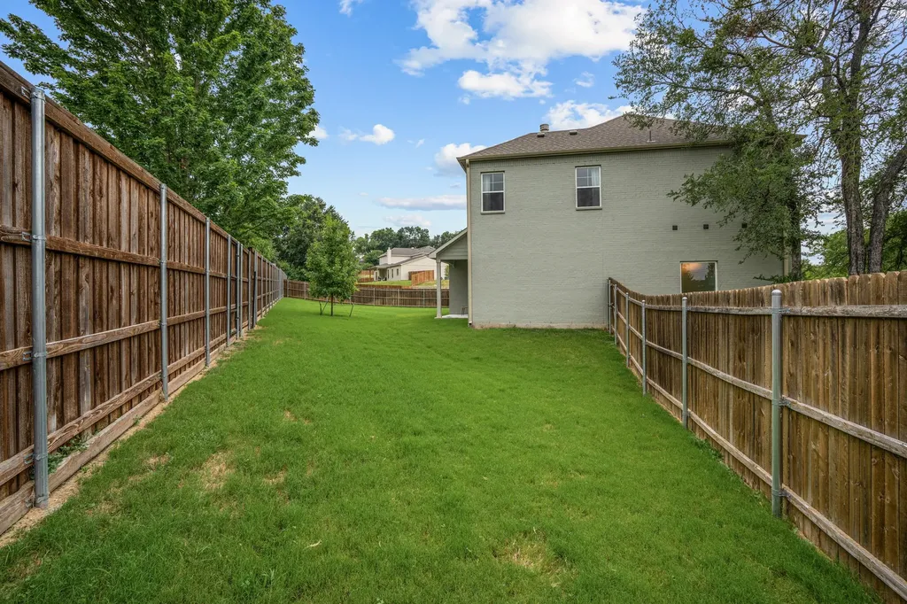 602 Sterling Drive Benbrook TX 76126