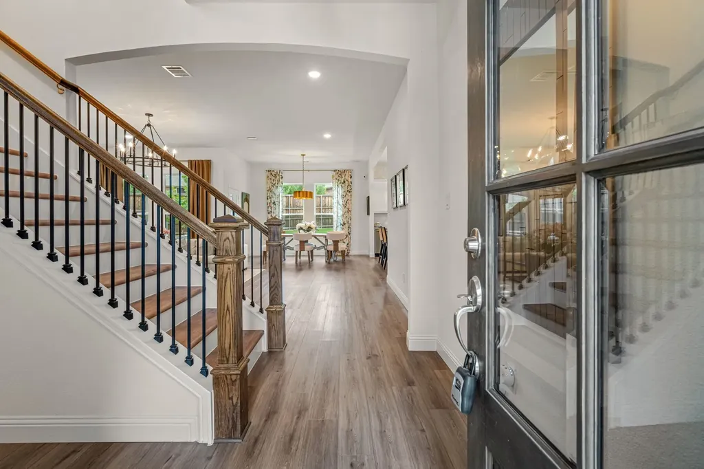 602 Sterling Drive Benbrook TX 76126