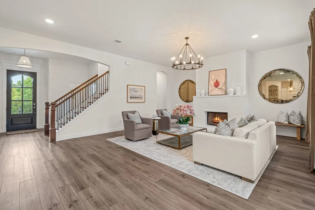602 Sterling Drive Benbrook TX 76126