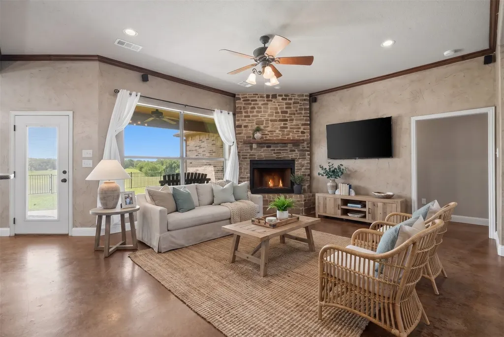 799 Vz County Road 2604 Mabank TX 75147