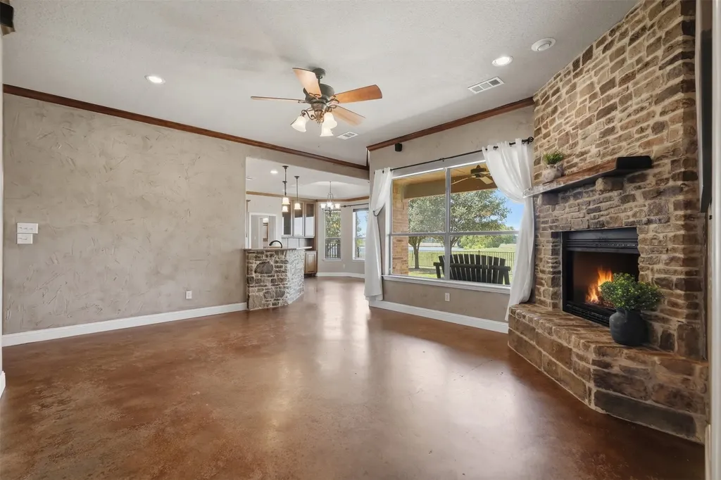 799 Vz County Road 2604 Mabank TX 75147