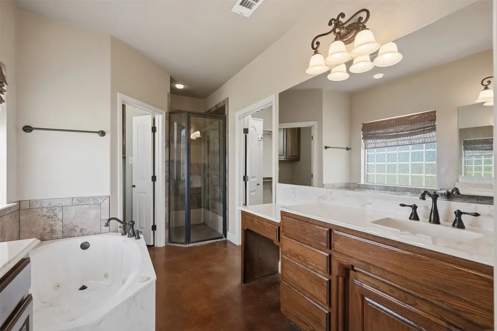 799 Vz County Road 2604 Mabank TX 75147