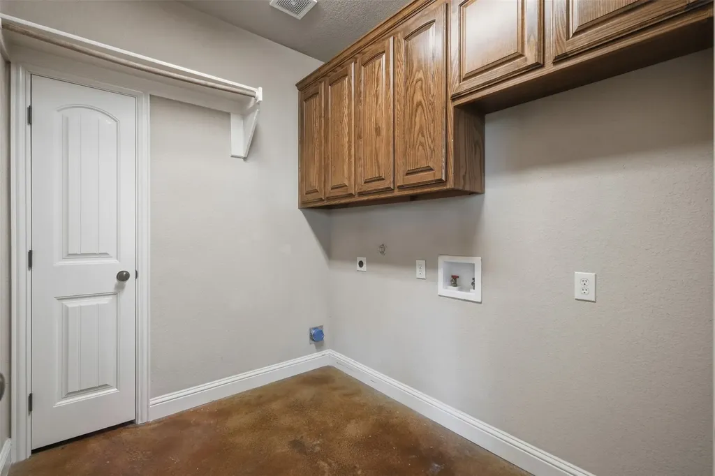 799 Vz County Road 2604 Mabank TX 75147