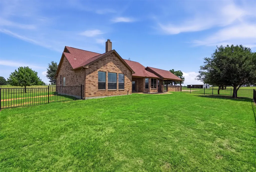 799 Vz County Road 2604 Mabank TX 75147