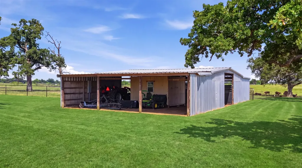 799 Vz County Road 2604 Mabank TX 75147