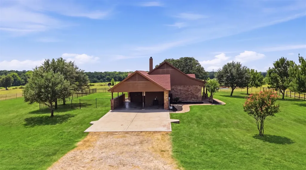 799 Vz County Road 2604 Mabank TX 75147