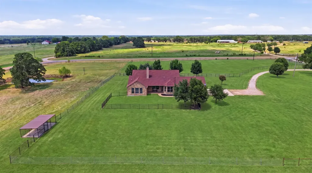 799 Vz County Road 2604 Mabank TX 75147