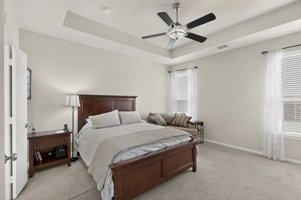 9215 Moon River Court Arlington TX 76002
