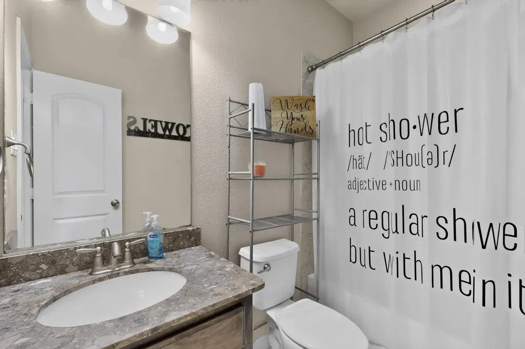9215 Moon River Court Arlington TX 76002