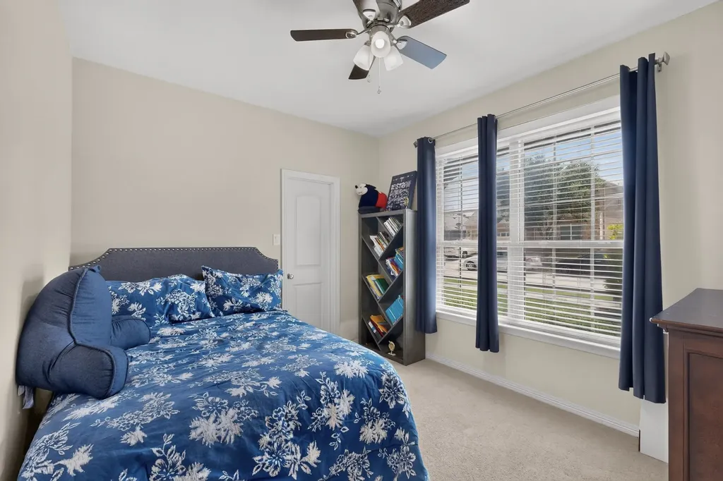 9215 Moon River Court Arlington TX 76002