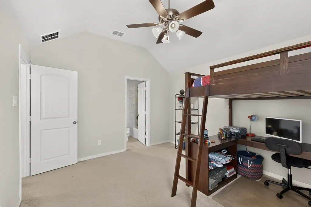 9215 Moon River Court Arlington TX 76002