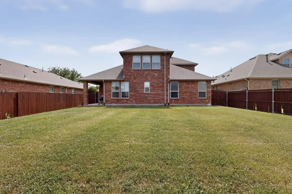 9215 Moon River Court Arlington TX 76002