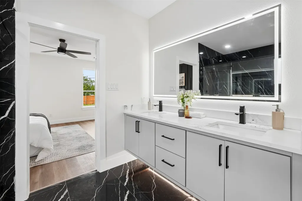 2646 Alabama Avenue Dallas TX 75216
