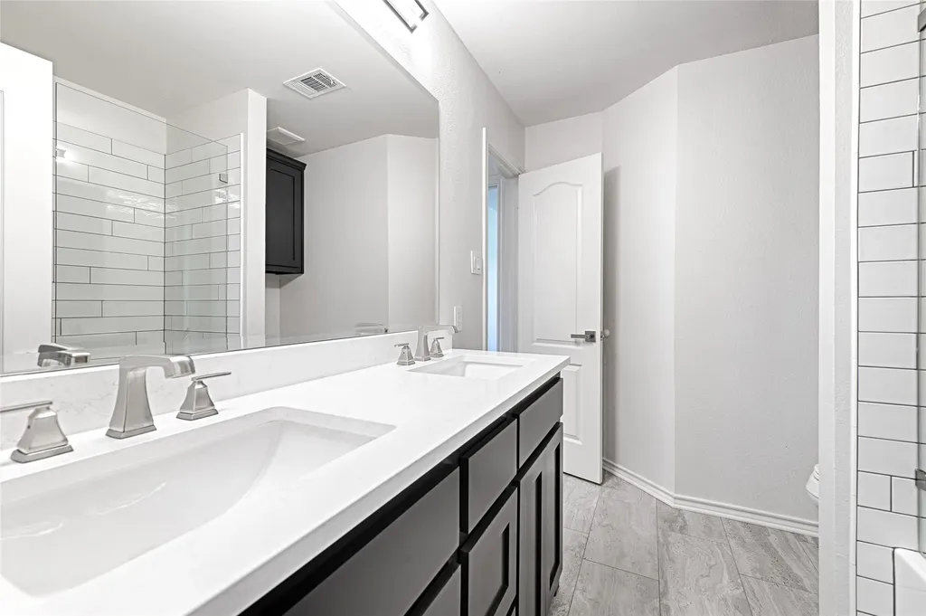 515 Craig Circle Highland Village TX 75077