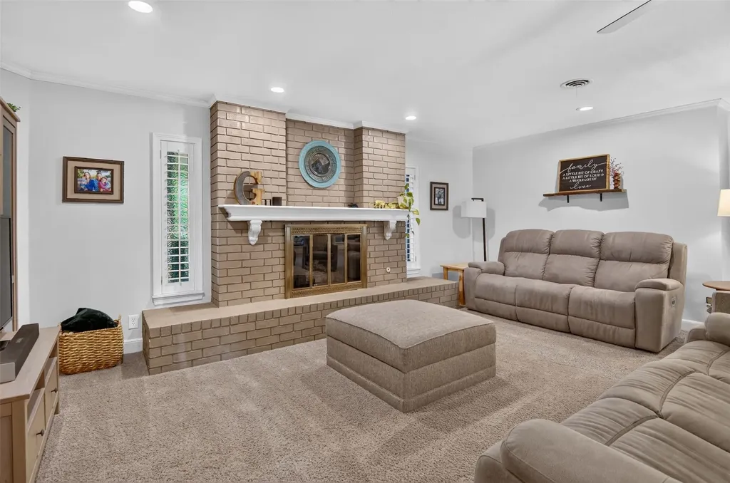 825 Elm Street Graham TX 76450