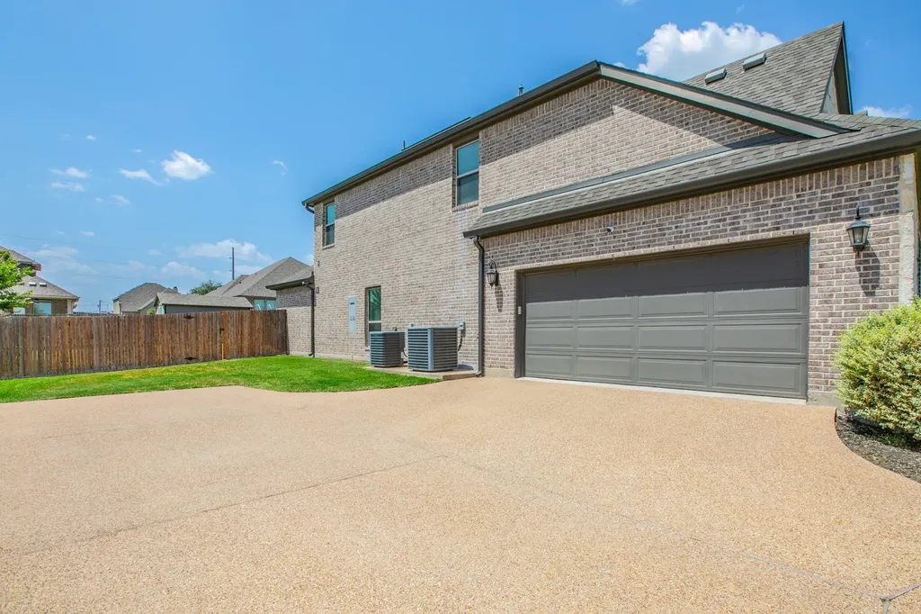 272 Big Creek Loop Hewitt TX 76643