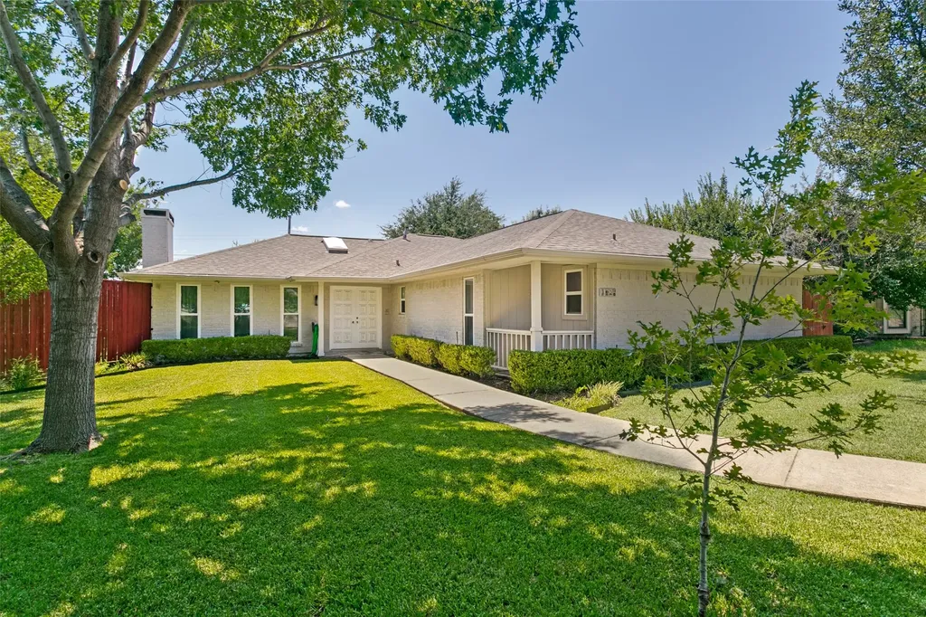 1032 Cherrywood Lane Carrollton TX 75006