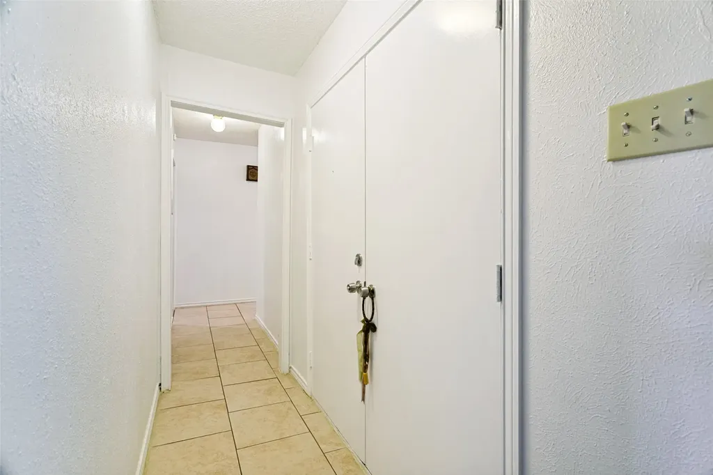 1032 Cherrywood Lane Carrollton TX 75006