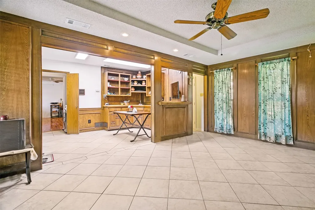 1032 Cherrywood Lane Carrollton TX 75006
